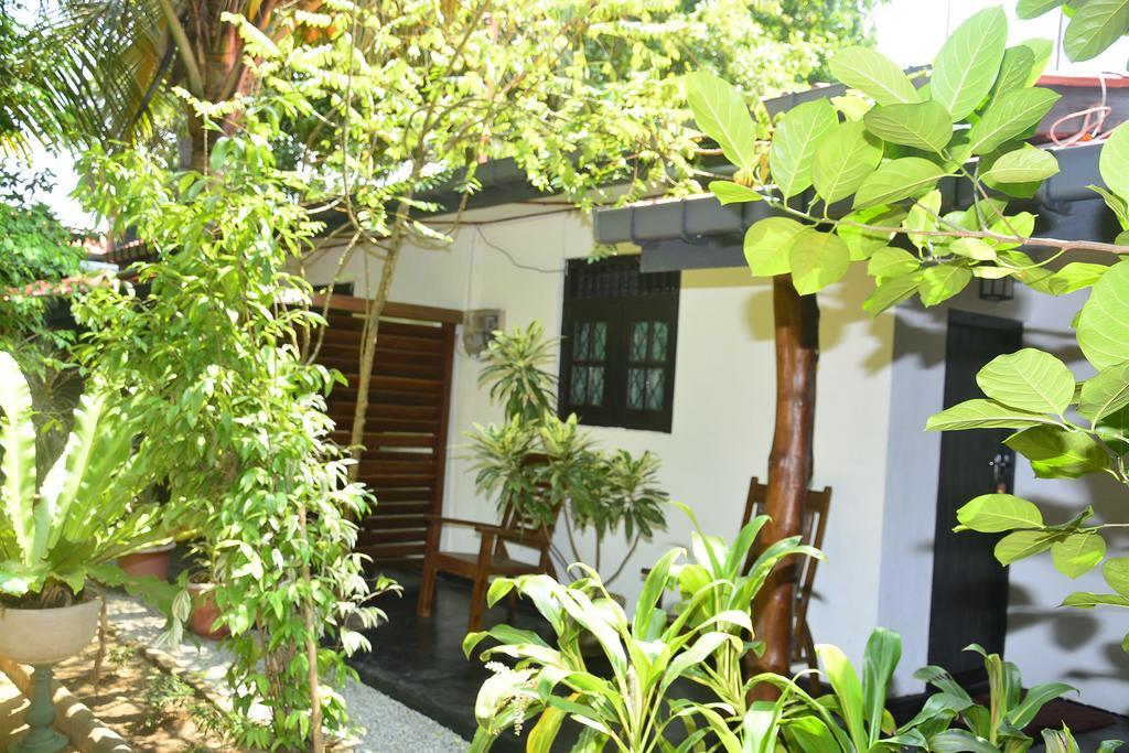 Livinginn Polonnaruwa Exterior foto